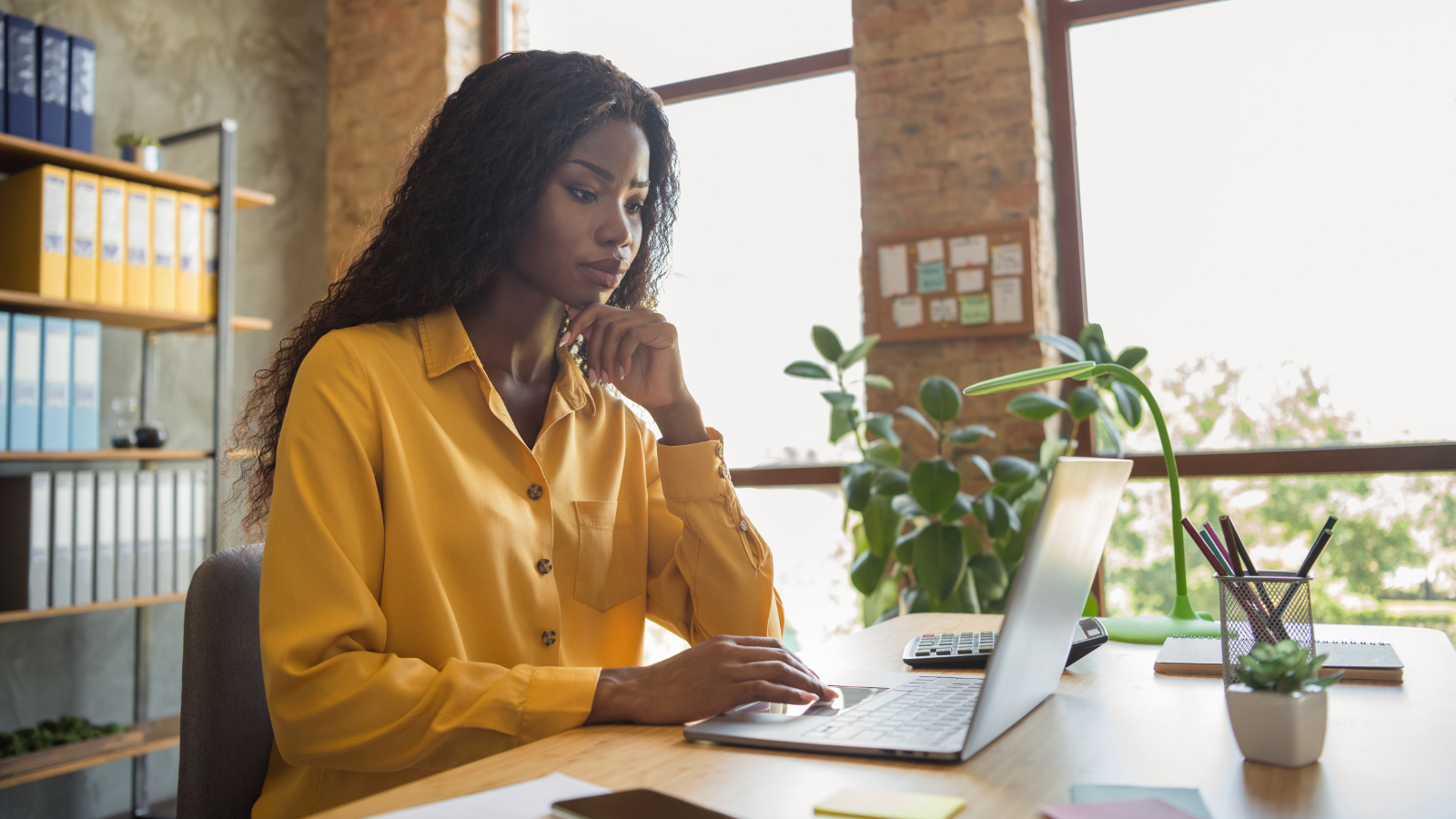 gérer son entreprise derrière son ordinateur